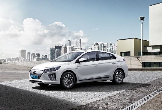 현대자동차 더 뉴 아이오닉 일렉트릭. <현대자동차 제공>